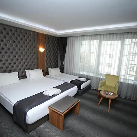 Grand Silay