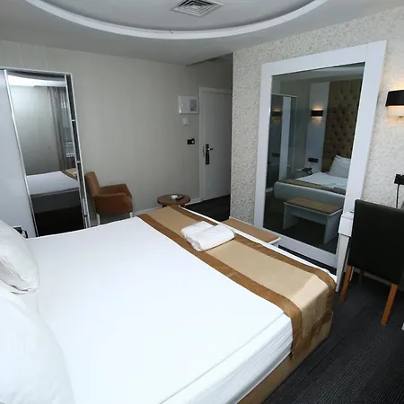Grand Silay