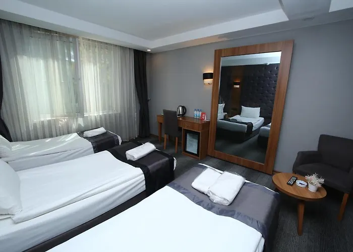 Grand Silay Hotell