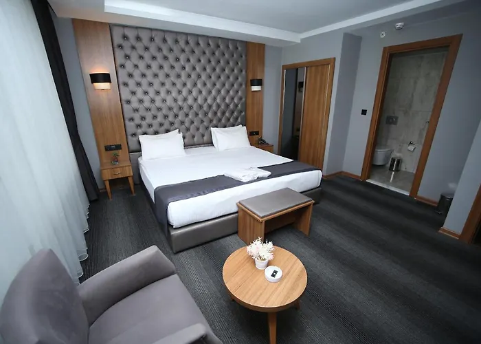 Grand Silay Hotell 2*