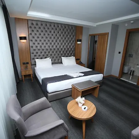 Grand Silay