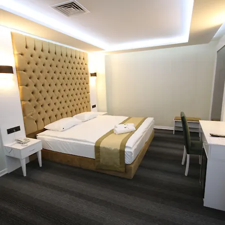 Grand Silay Hotel