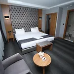 Grand Silay Hotel 2*