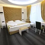 Grand Silay 2*