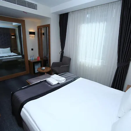 Grand Silay 2*