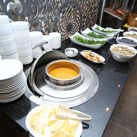 Grand Silay 酒店 2*