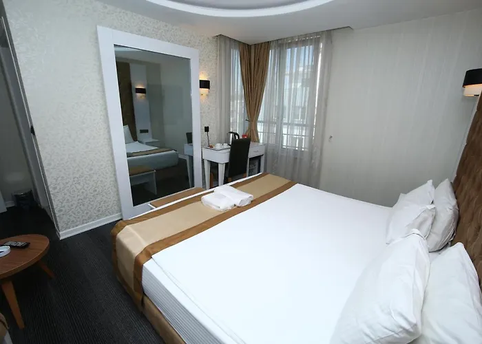 Grand Silay 酒店 2*